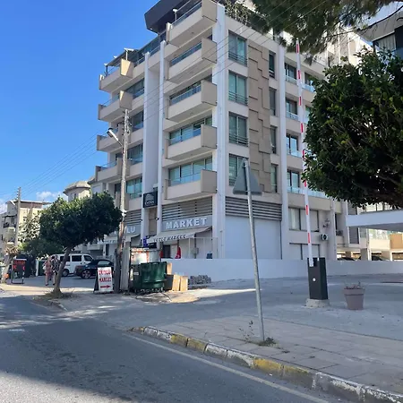 Bright Flat In The Neighbourhood Of Lord's Palace Апартаменты Кирения