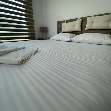 شقة Bright Flat In The Neighbourhood Of Lord's Palace