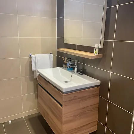 Апартаменты Bright Flat In The Neighbourhood Of Lord's Palace *